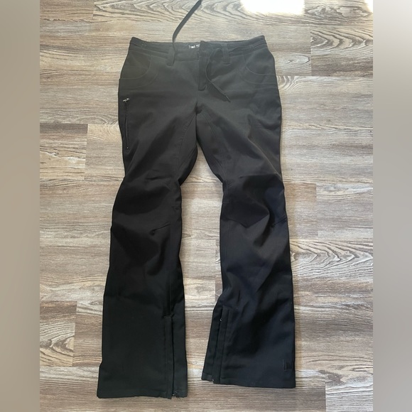 L1 Snowboard Pants - Picture 1 of 4